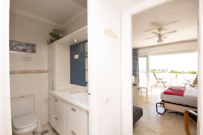 Image No.10-Studio for sale