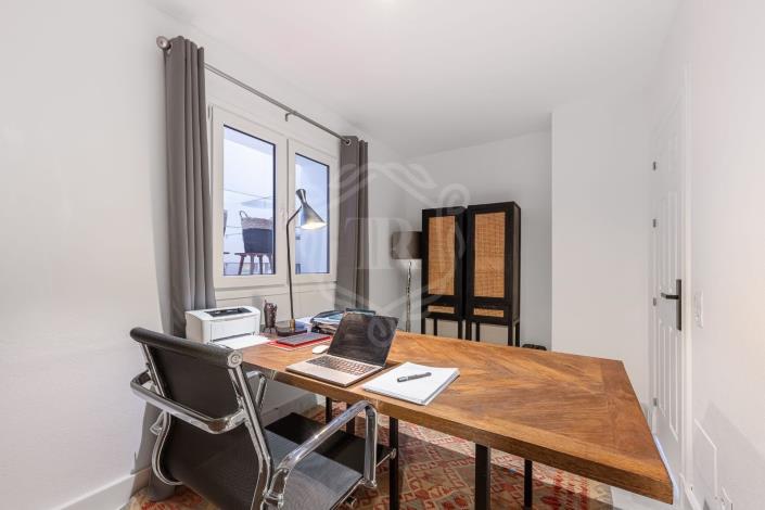 Image No.37-4 Bed Duplex for sale