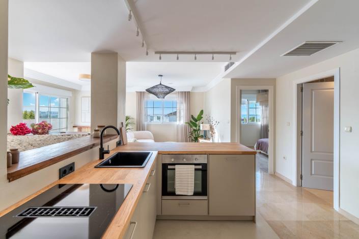 Image No.7-3 Bed Duplex for sale