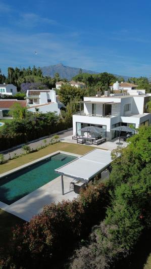 Image No.3-Villa / Détaché de 6 chambres à vendre à Guadalmina Baja