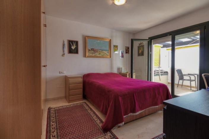 Image No.29-3 Bed Townhouse for sale