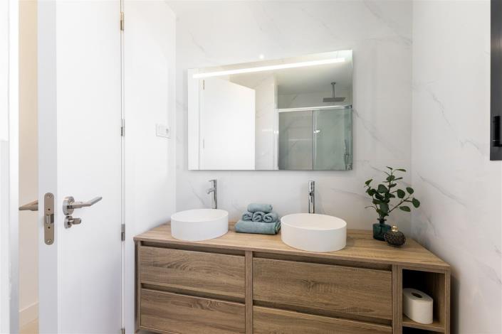 Image No.17-3 Bed Apartment for sale