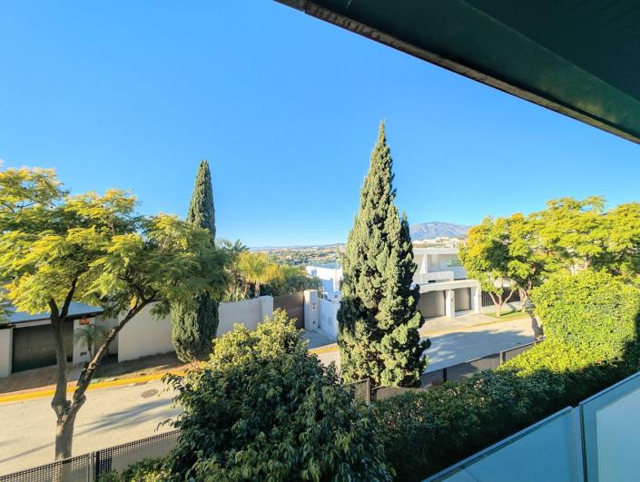 Image No.14-2 Bed Apartment for sale