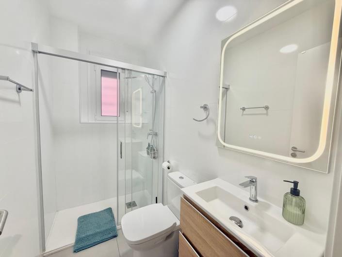 Image No.9-Appartement de 2 chambres à vendre à Fuengirola