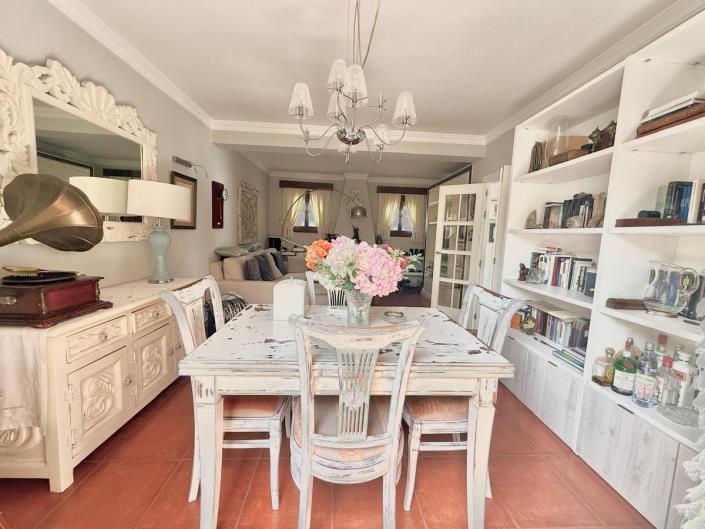 Image No.3-2 Bed Townhouse for sale