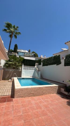 Image No.2-3 Bed Villa / Detached for sale