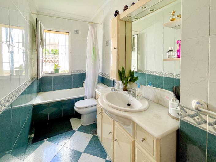 Image No.32-Villa / Détaché de 3 chambres à vendre à Mijas