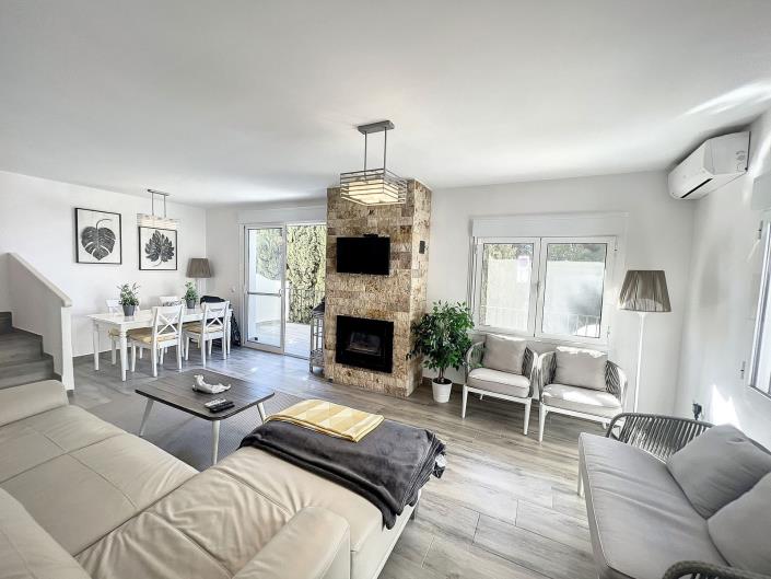 Image No.5-Jumelé de 3 chambres à vendre à Mijas