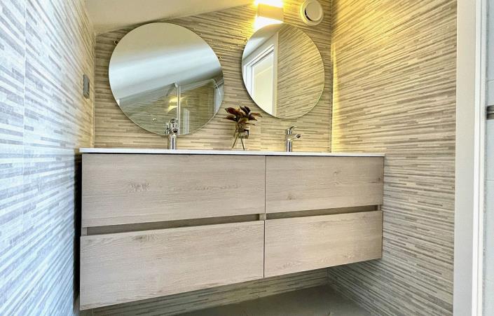 Image No.20-3 Bed Duplex for sale