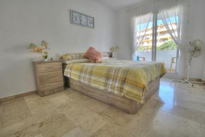12-9d2414e6554ff283a7dbb3894364f2bd
