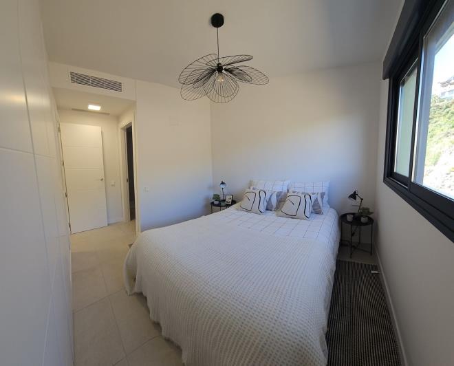 Image No.23-2 Bed Apartment for sale