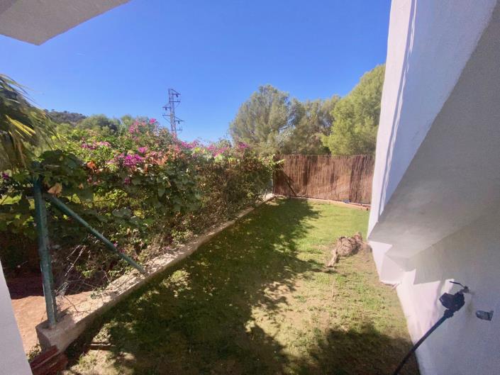 Image No.19-3 Bed Townhouse for sale