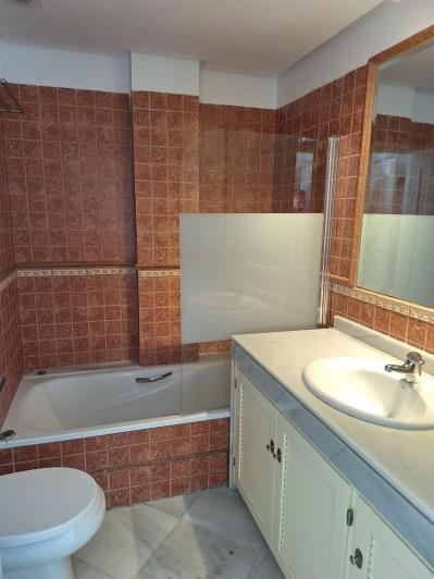 Image No.15-2 Bed Apartment for sale