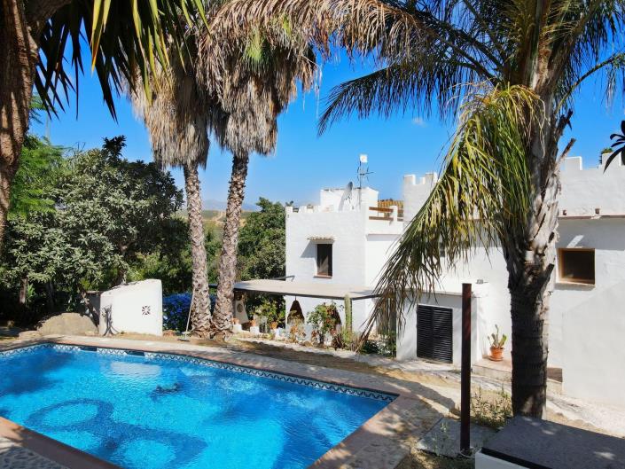 Image No.11-Villa / Détaché de 8 chambres à vendre à Coin