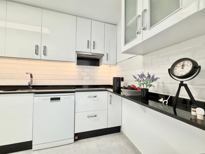 Image No.3-2 Bed Apartment for sale