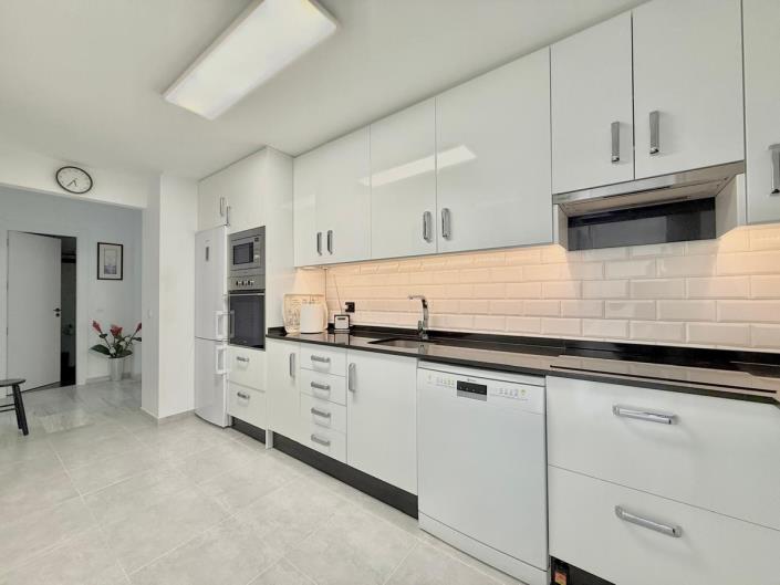 Image No.7-2 Bed Apartment for sale