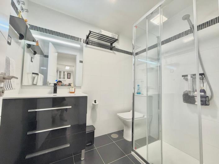 Image No.19-2 Bed Apartment for sale