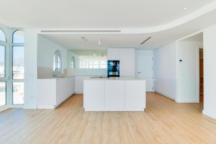 Image No.3-3 Bed Penthouse for sale