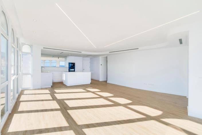 Image No.5-3 Bed Penthouse for sale