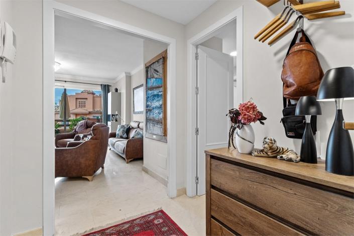 Image No.9-2 Bed Apartment for sale