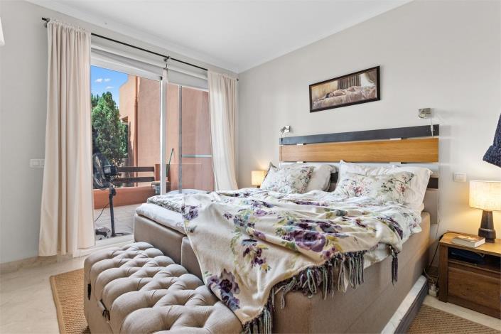 Image No.10-2 Bed Apartment for sale