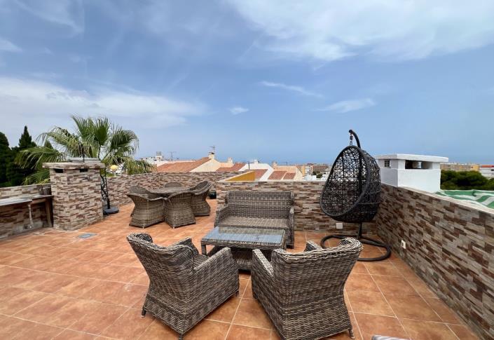 Image No.1-3 Bed Townhouse for sale