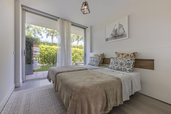 Image No.13-2 Bed Apartment for sale