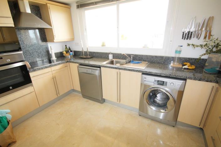 Image No.5-2 Bed Apartment for sale