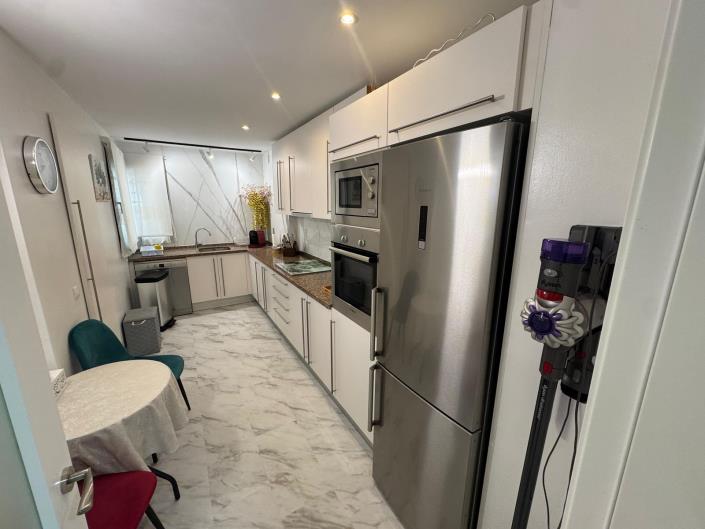 Image No.4-Appartement de 2 chambres à vendre à Estepona