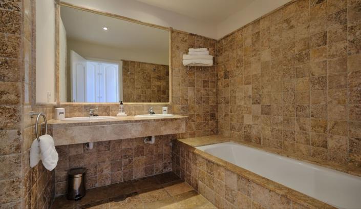 Image No.20-2 Bed Apartment for sale