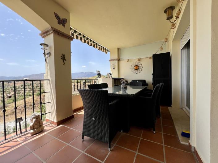 Image No.20-2 Bed Apartment for sale