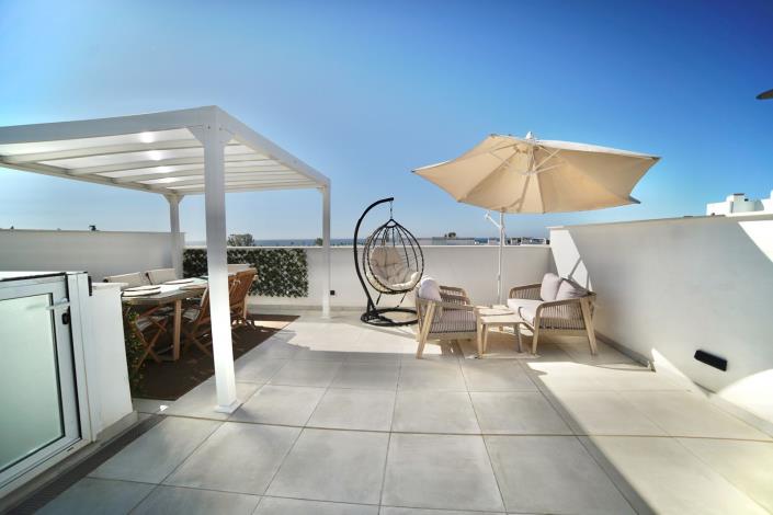 Image No.10-3 Bed Townhouse for sale