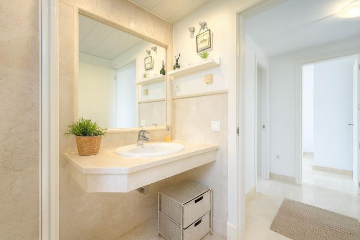 Image No.24-3 Bed Apartment for sale