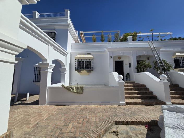 Image No.2-Maison de ville de 3 chambres à vendre à Estepona