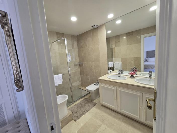 Image No.12-Maison de ville de 3 chambres à vendre à Estepona