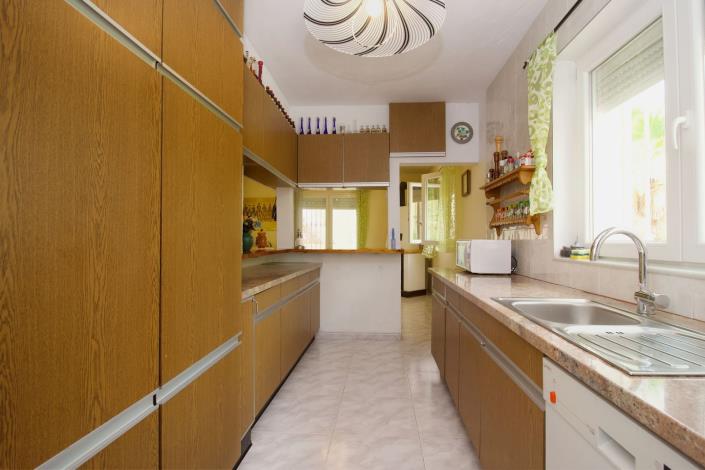 Image No.15-4 Bed Villa / Detached for sale