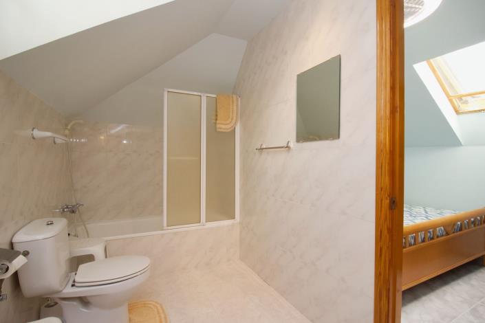 Image No.30-4 Bed Villa / Detached for sale