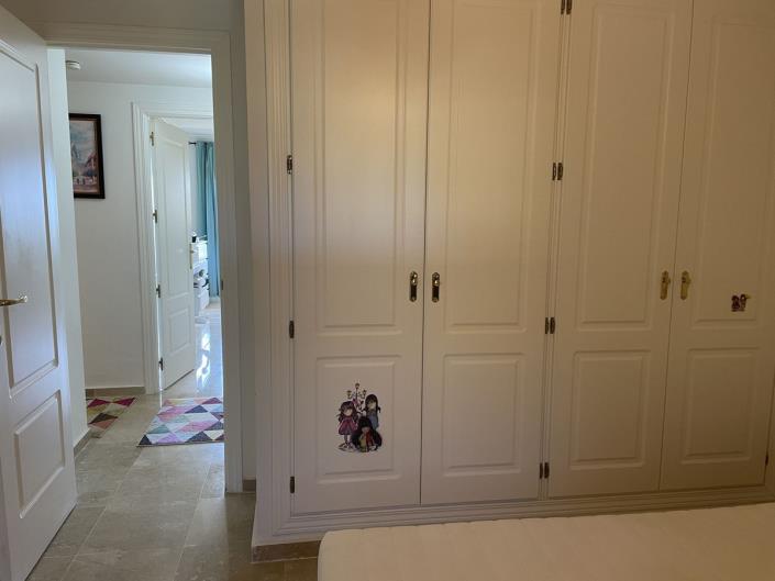 Image No.15-3 Bed Apartment for sale