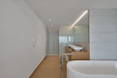 12-9d2414e6554ff283a7dbb3894364f2bd