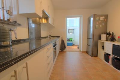 12-9d2414e6554ff283a7dbb3894364f2bd