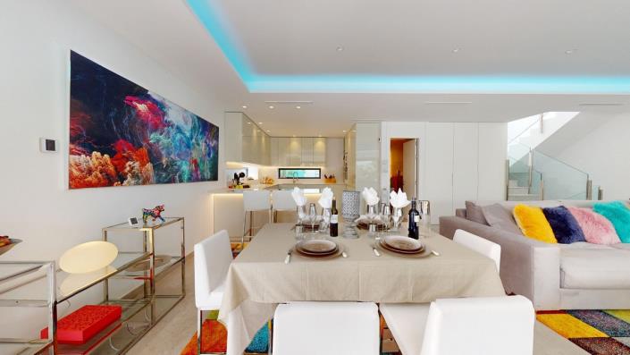 Image No.12-5 Bed Villa / Detached for sale