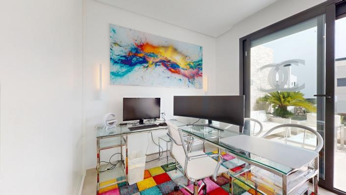 Image No.41-5 Bed Villa / Detached for sale