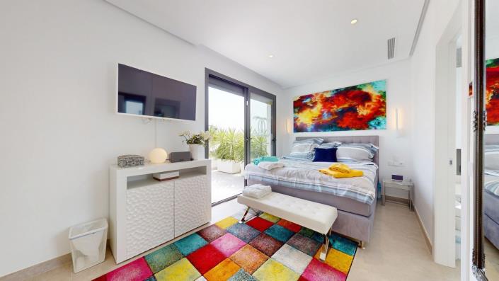 Image No.47-5 Bed Villa / Detached for sale