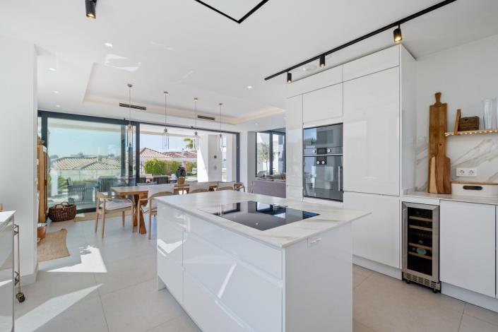 Image No.5-Villa / Détaché de 4 chambres à vendre à Riviera del Sol