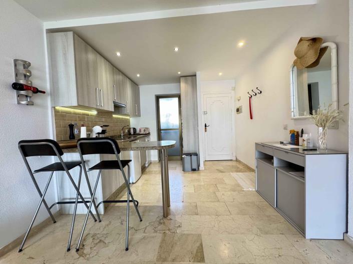 Image No.7-2 Bed Apartment for sale