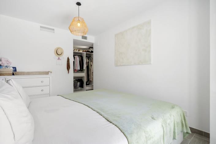 Image No.18-2 Bed Apartment for sale