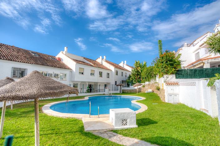 Image No.1-3 Bed Townhouse for sale