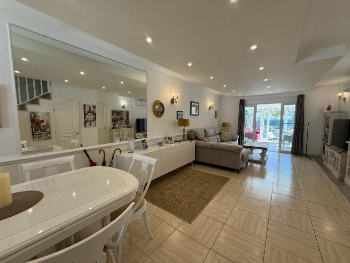 Image No.2-2 Bed Semi-Detached for sale