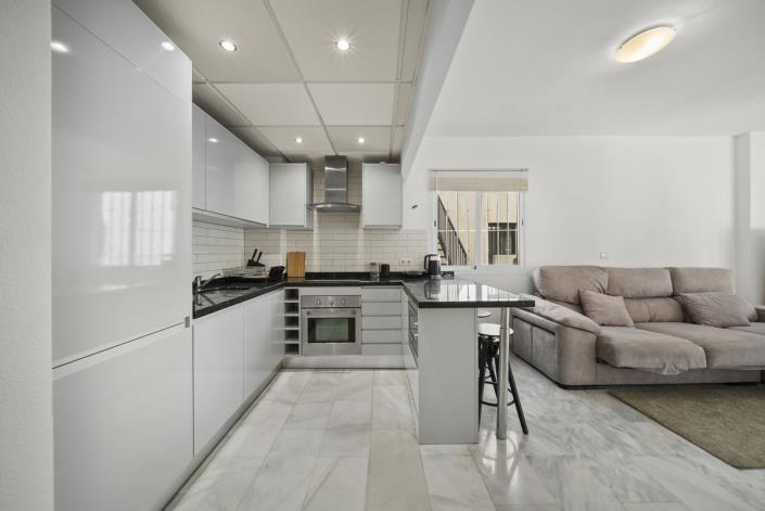 Image No.6-2 Bed Apartment for sale