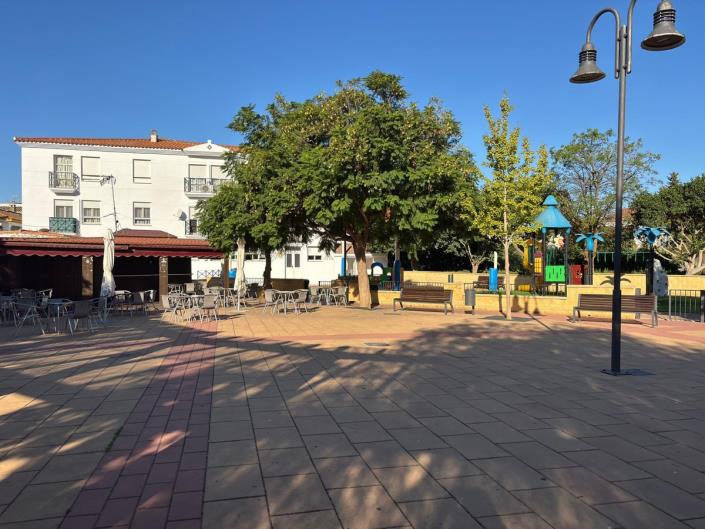 Image No.28-5 Bed Villa / Detached for sale